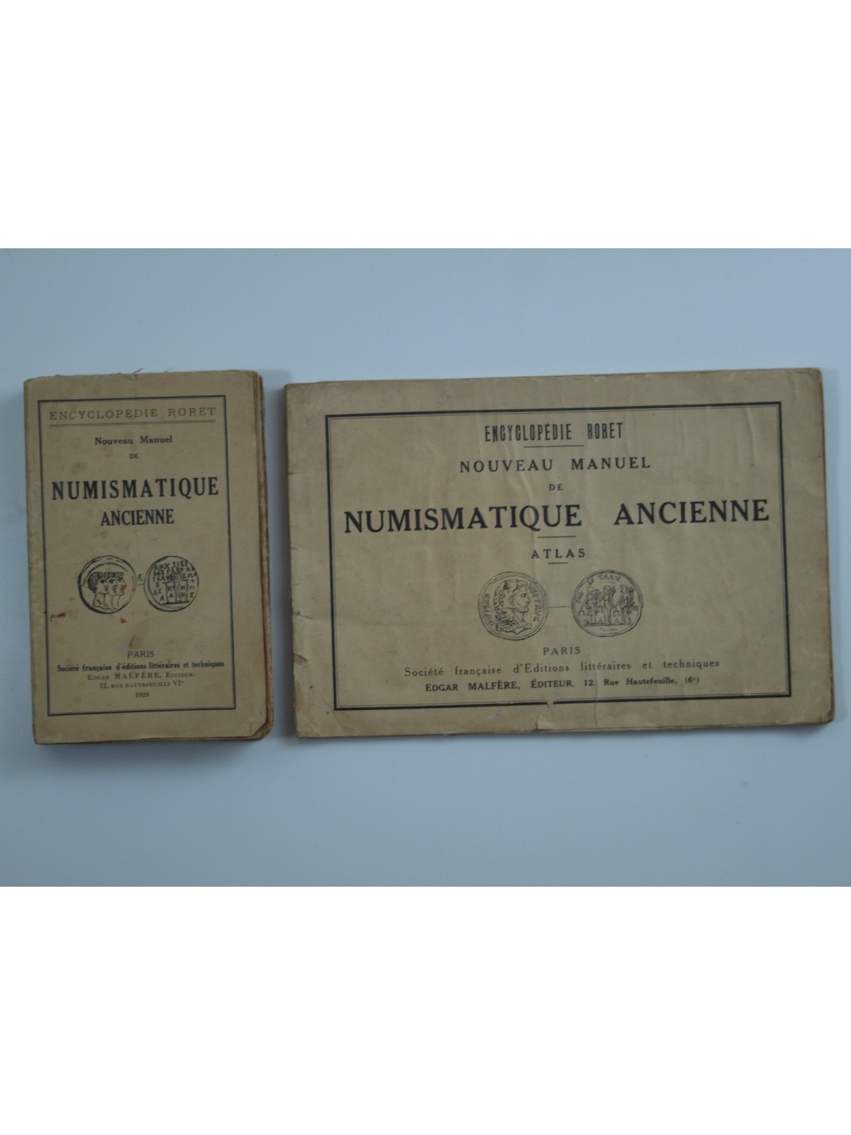 Barthélémy A. de : Nouveau Manuel de numismatique ancienne. Texte et atlas.