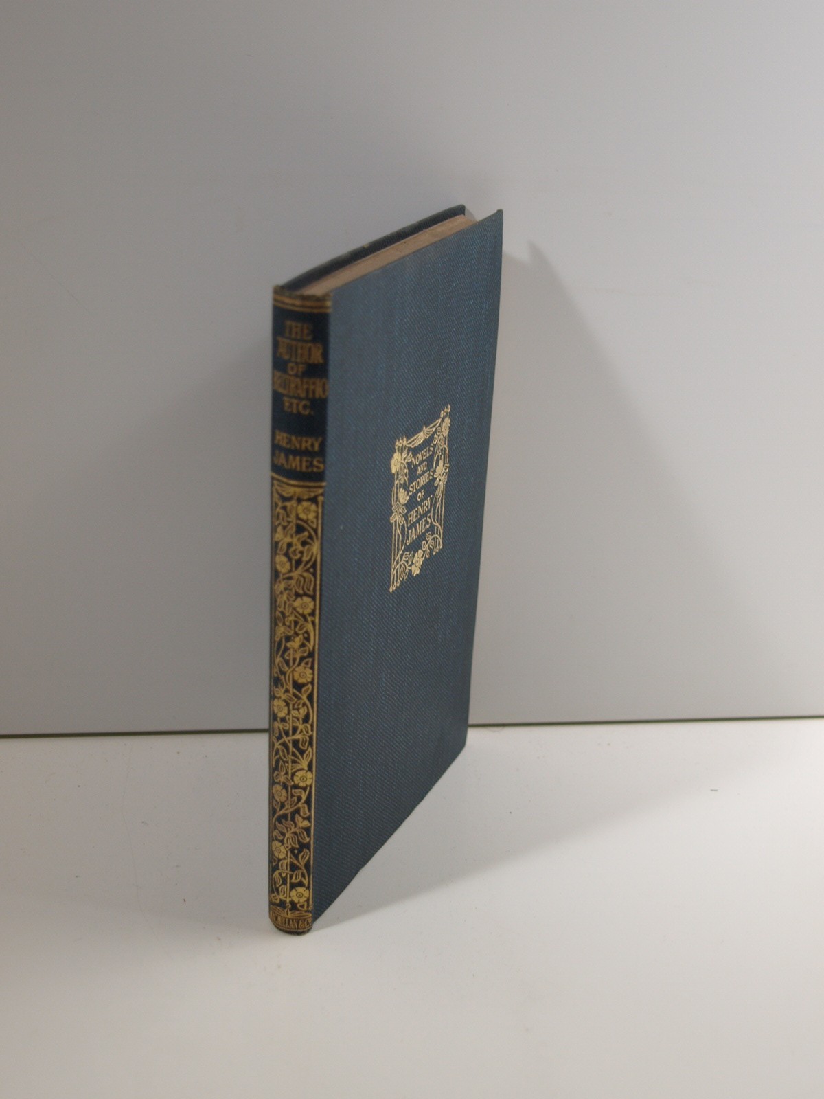 James Henry : The Author of Beltraffio - The Middle Years - Gerville Fane